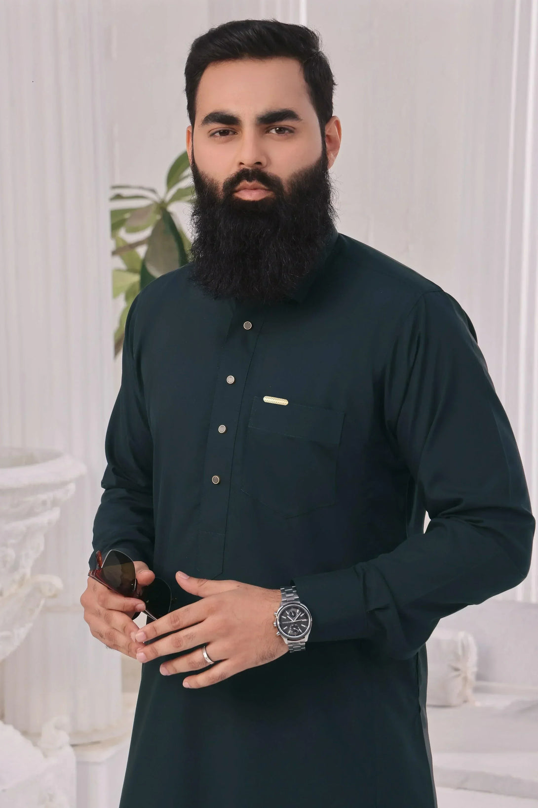 Saudi Shirt Collar Thobe – Exude elegance - Ainsunnah