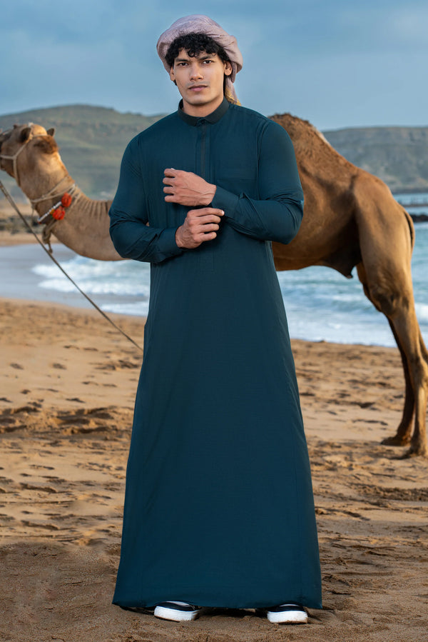 Dark Emerald Green Saudi Shirt Collar Thobe - Exude Elegance