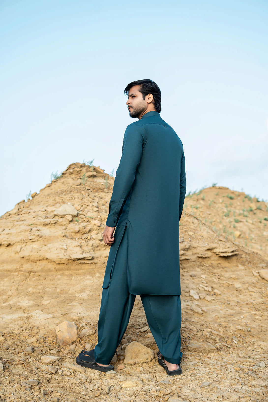 Premium Dark Emerald Green Shalwar Kameez for Men  |  Ainsunnah